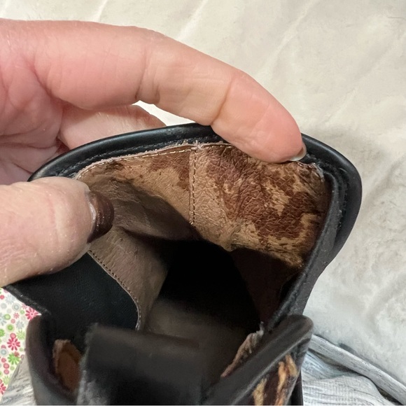 NEW Donald J Pliner Paige Animal Print Calf Hair Booties - Picture 11 of 12